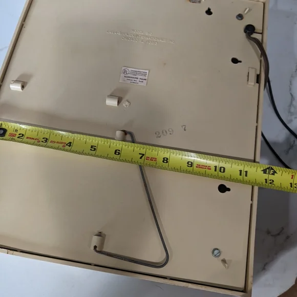 SOLD Vintage Underwriters Laboratories Illuminated Picture Frames 8x10 Set of 2 - Picture 8 of 10